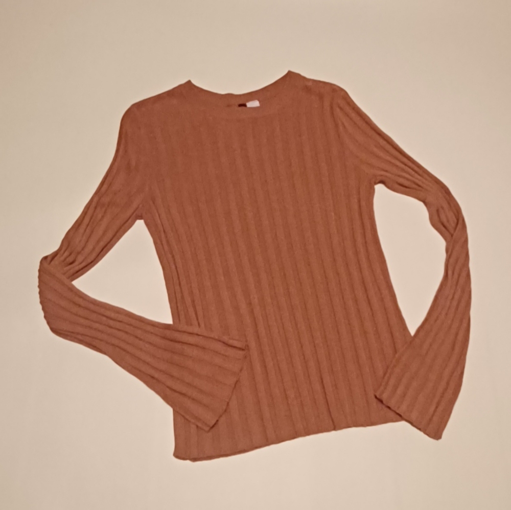 H&M DIVIDED - Picture 2 of 2
